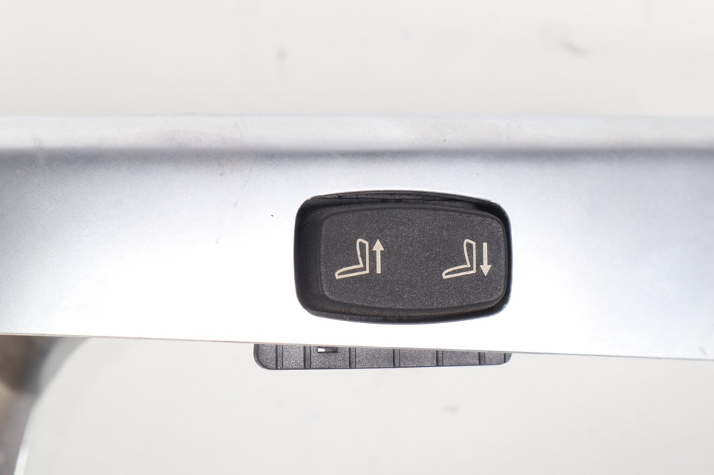 2012-2018 BMW 650I Front Right Passenger Side Seat Belt Guide Trim 52107228306
