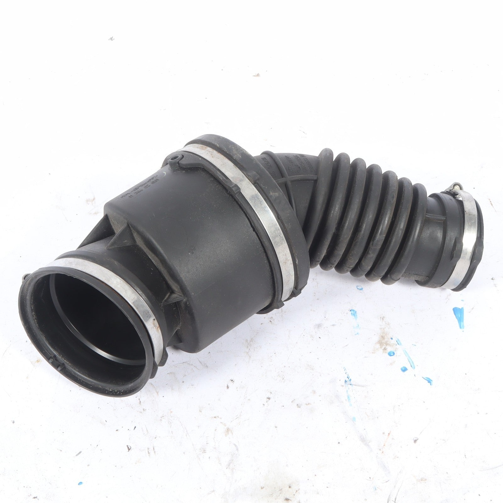 2016-2019 BUICK CASCADA AIR INTAKE HOSE TO TURBOCHARGER OEM 13399812