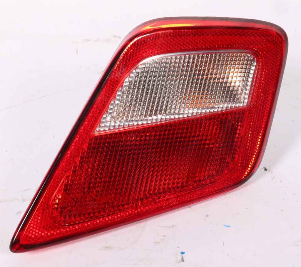 2016–2019 BUICK CASCADA LEFT DRIVER INNER TRUNK TAILLIGHT OEM  13483119