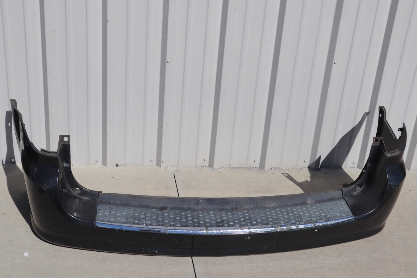 2011-2020 DODGE GRAND CARAVAN REAR BUMPER ASSEMBLY OEM ONLY PICK UP!!!