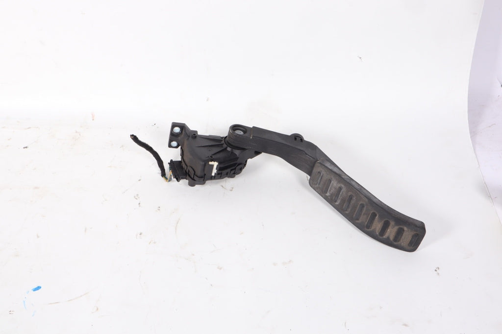 2003-2006 PORSCHE CAYENNE GAS ACCELERATOR PEDAL OEM 7L0 723 507