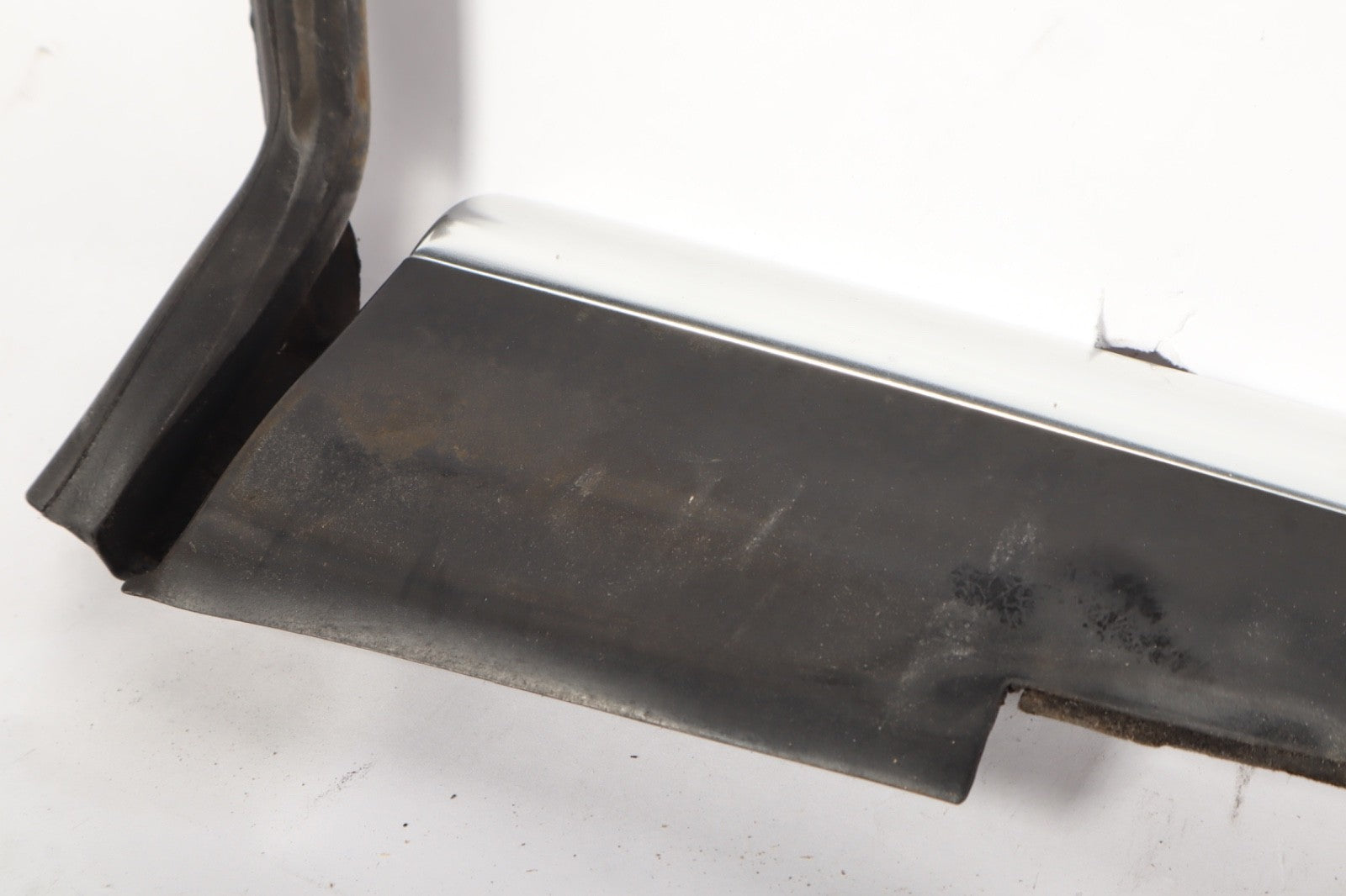 2012 - 2018 BMW 650i F12 Rear Left Quarter Window Glass Belt Molding Chrome OEM