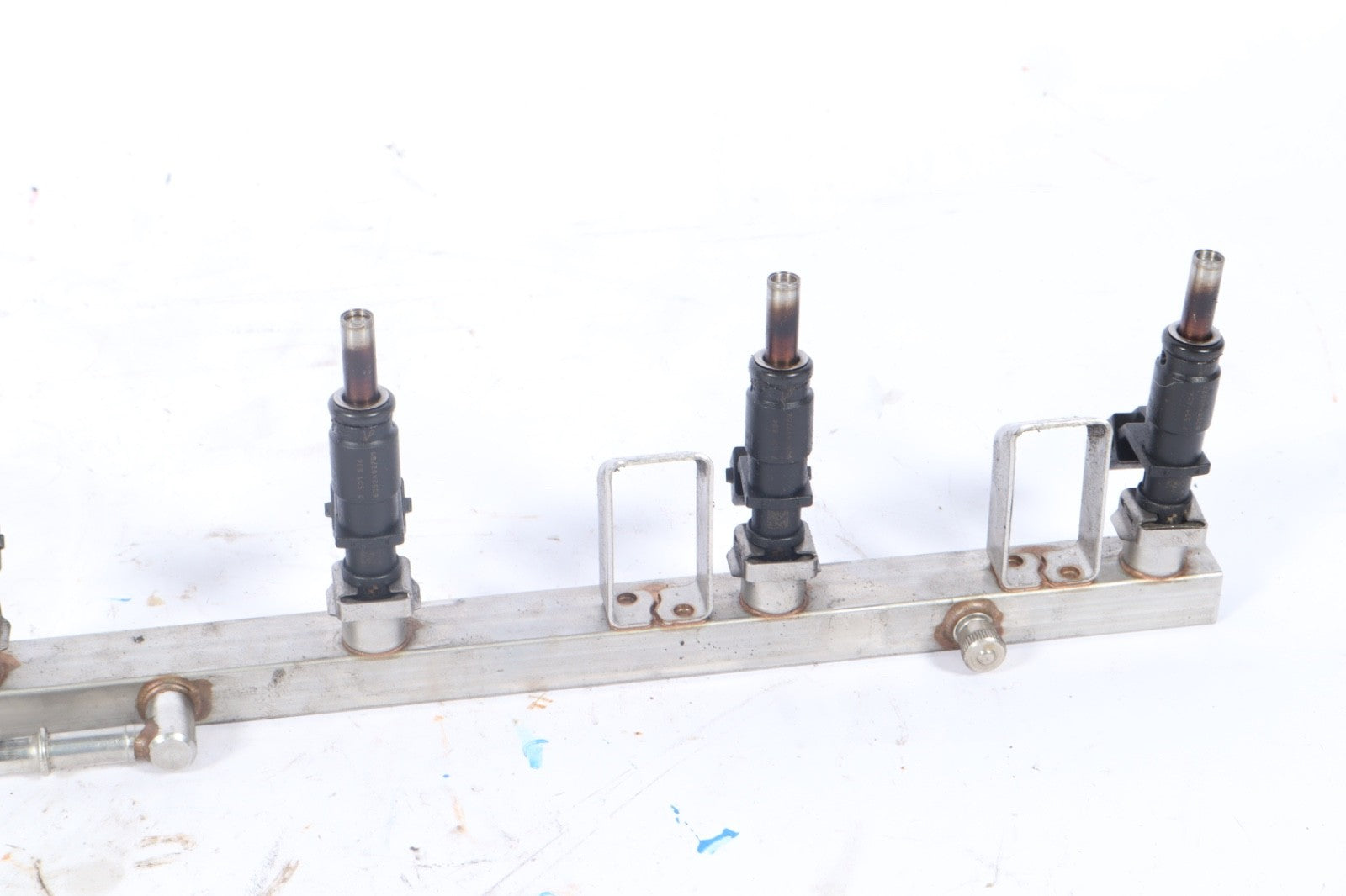 BMW  X3 X5 Z4 328i 328xi 528i ENGINE FUEL INJECTOR RAIL WITH INJECTORS OEM