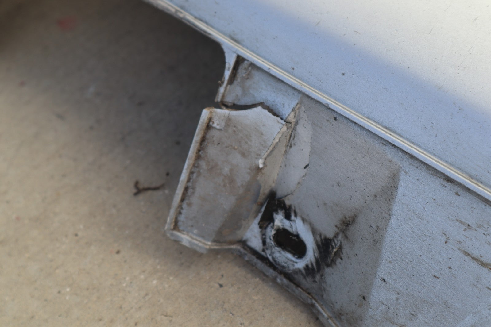 2006-2008 BMW X3 LEFT DRIVER SIDE SKIRT ROCKER PANEL OEM ONLY PICK UP!!!