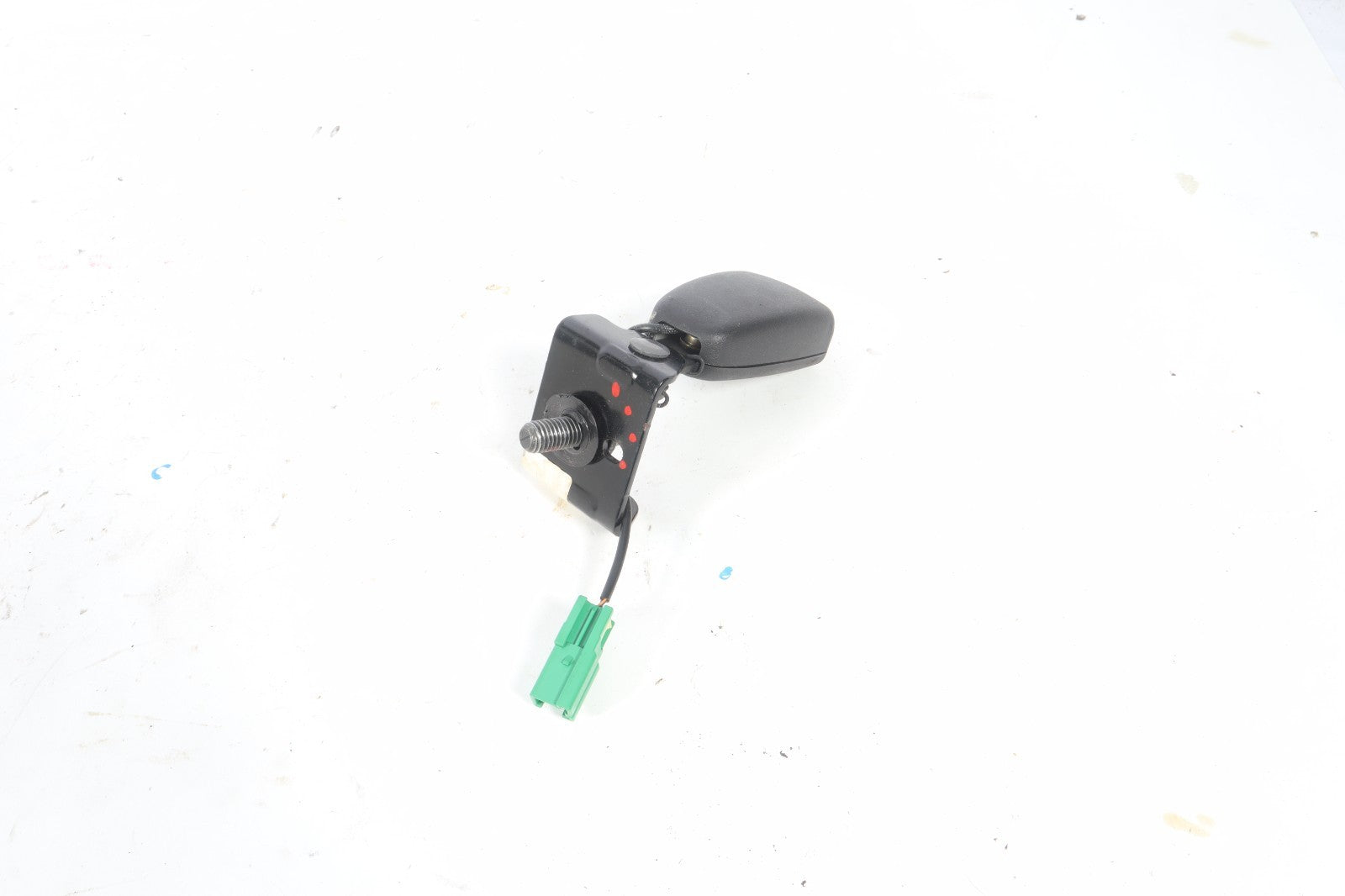 2009-2013 VOLVO C70 REAR RIGHT PASSENGER SIDE SEAT BELT BUCKLE UNIT OEM