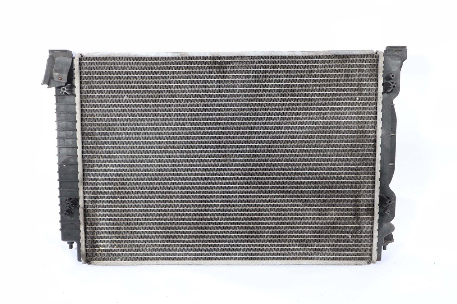 2006 AUDI A4 3.2L AUTOMATIC ENGINE COOLING RADIATOR OEM 4B3121276A