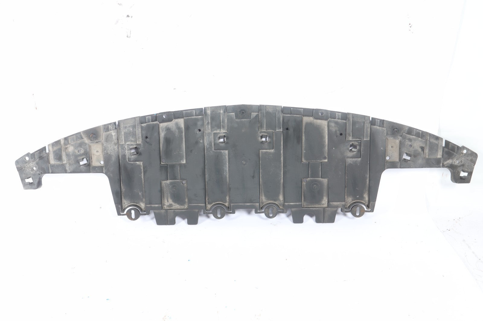 2016-2019 BUICK CASCADA BUMPER SPLASH LOWER SHIELD OEM 13346454