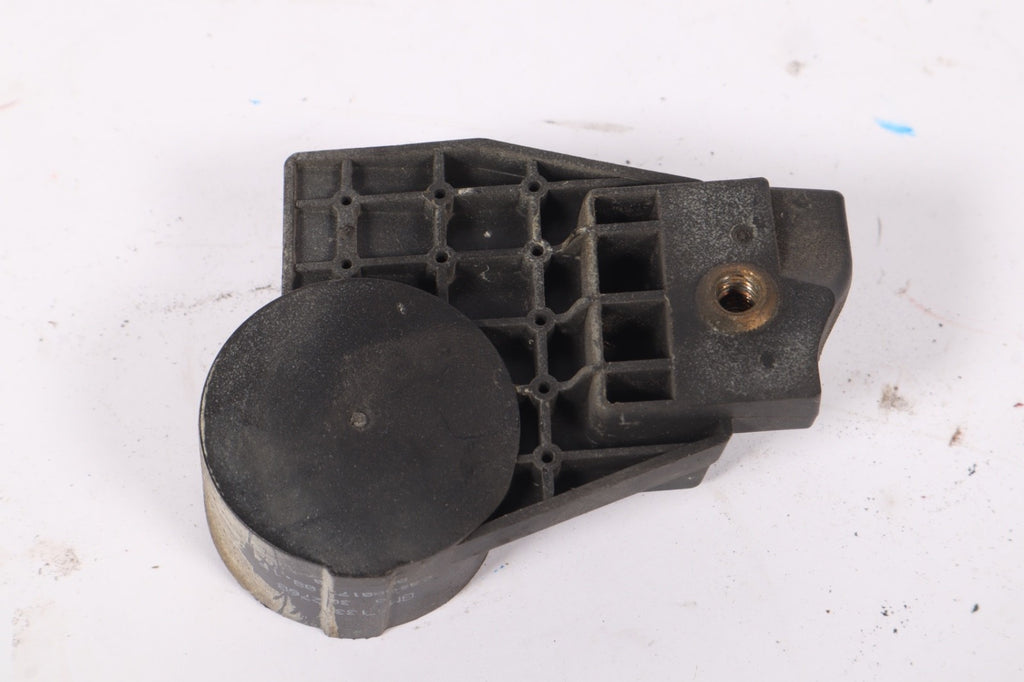 BUICK CASCADA REAR SUSPENSION HEAD LAMP LEVELING POSITION SENSOR OEM 13362768