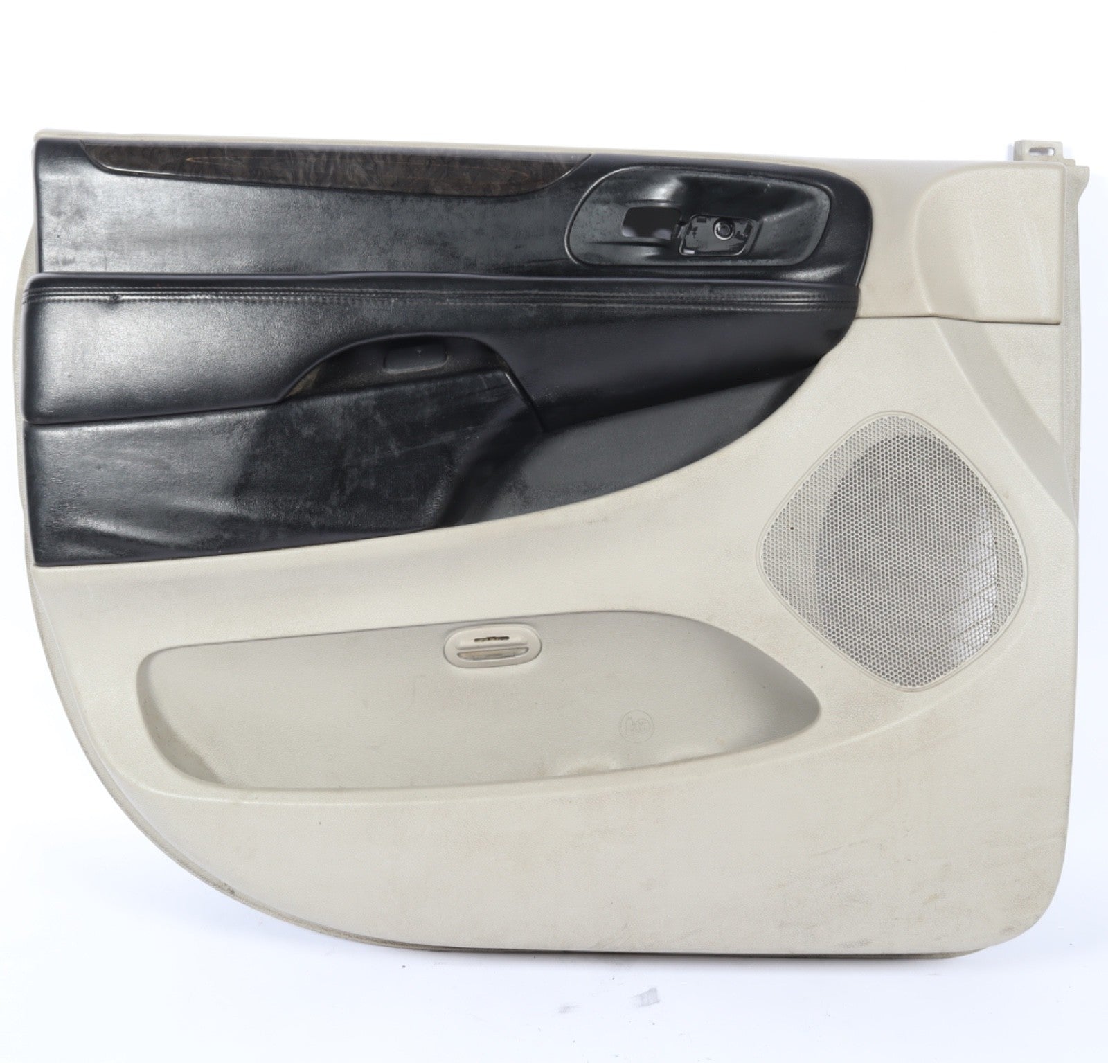 2011-2016 TOWN & COUNTRY / GRAND CARAVAN FRONT RIGHT SIDE DOOR PANEL TRIM OEM