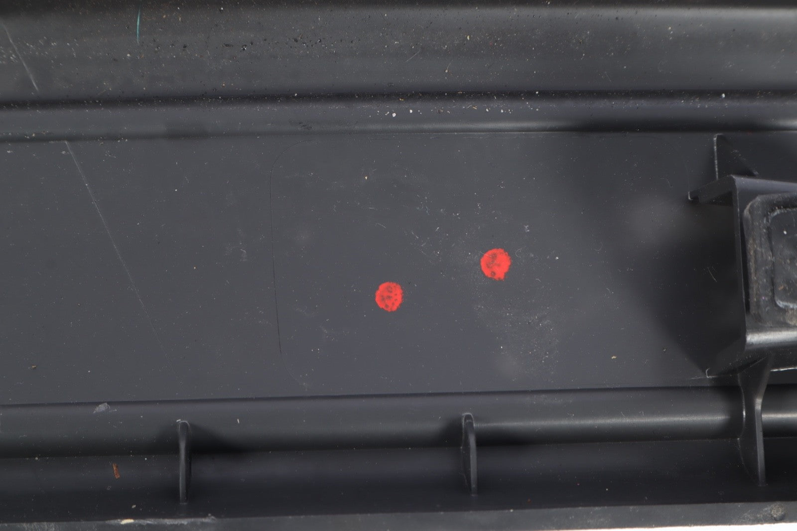2010 - 2013 FORD TAURUS RH PASSENGER FRONT SILL SCUFF PLATE OEM