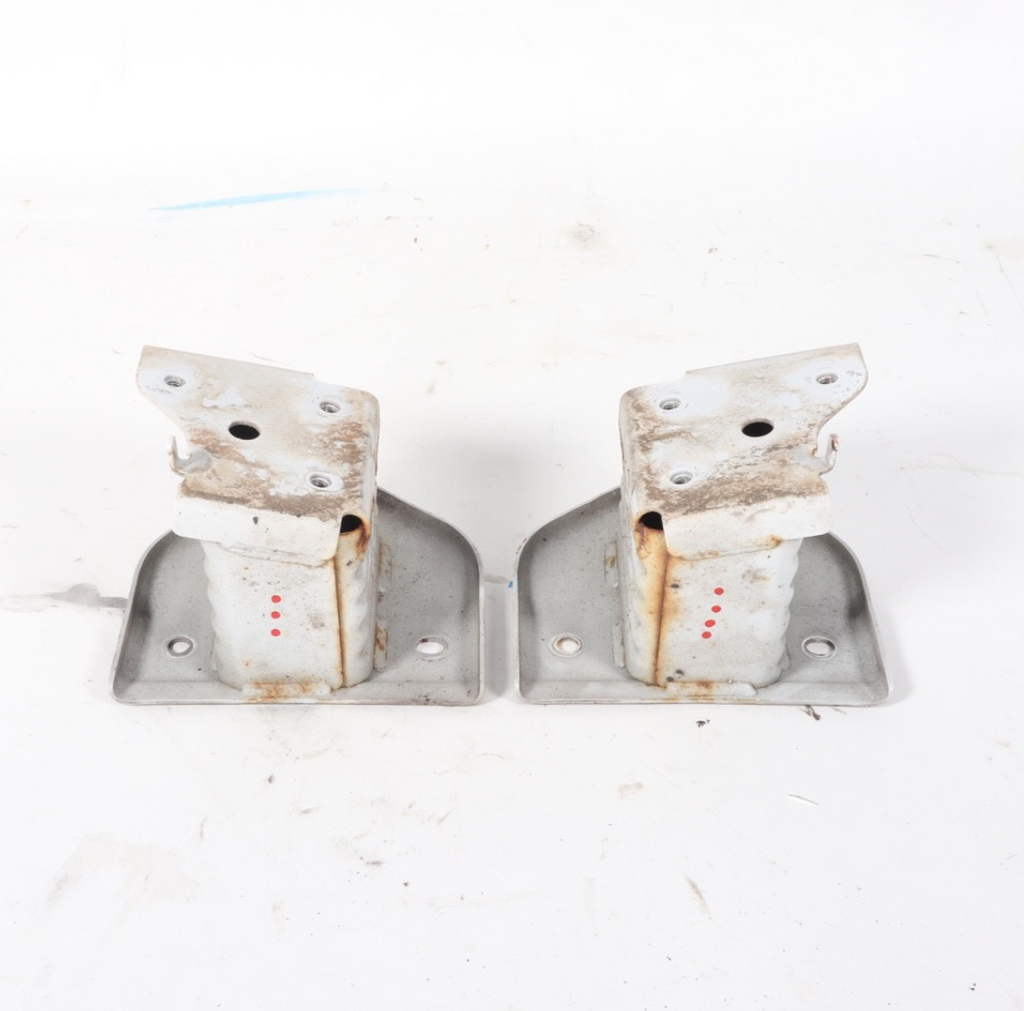 2014-2018 MITSUBISHI OUTLANDER REAR IMPACT BAR BUMPER BRACKET MOUNT SET OEM