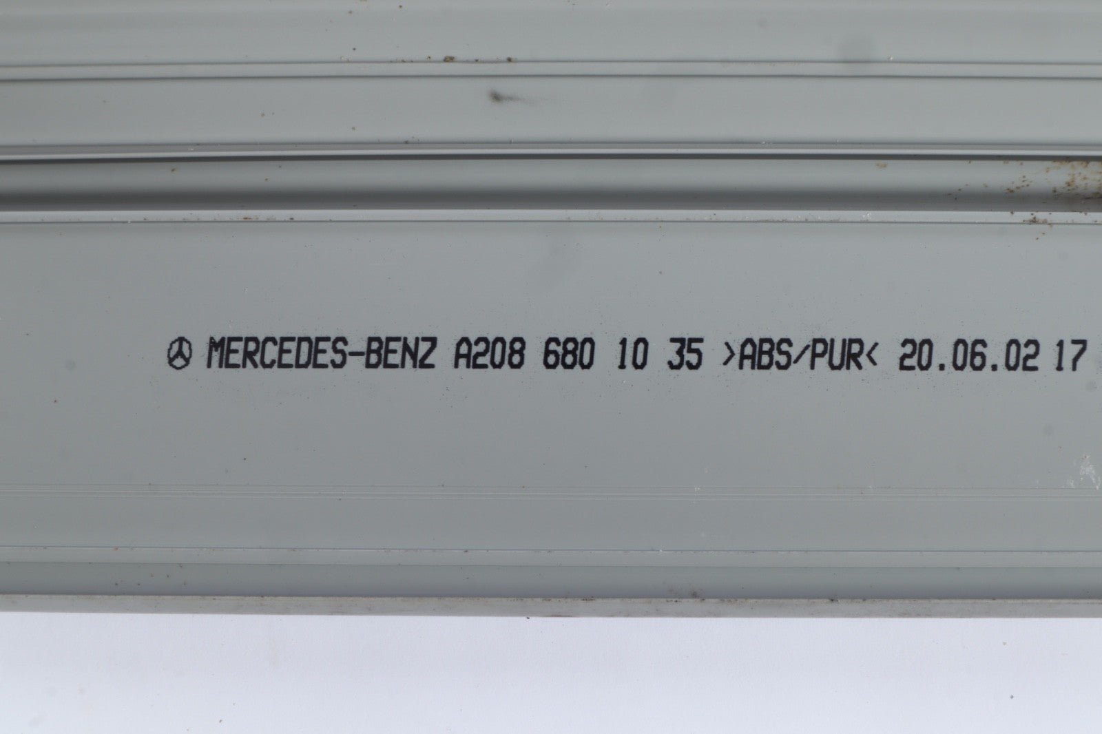 2000 - 2003 Mercedes-Benz CLK430 Front Door Scuff Sill Trim Plate OEM