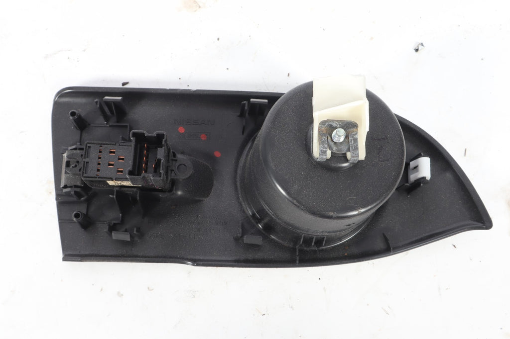 2013-2019 NISSAN PATHFINDER REAR LEFT WINDOW SWITCH OEM 829613KA0AX