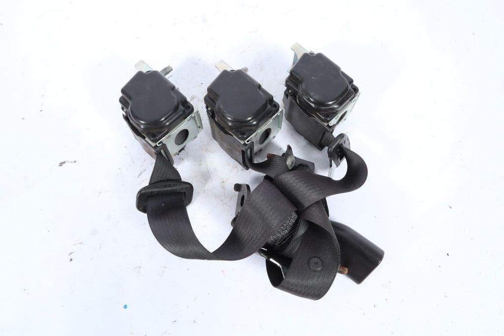 2010-2016 FORD TAURUS REAR LEFT AND RIGHT CENTER OEM
