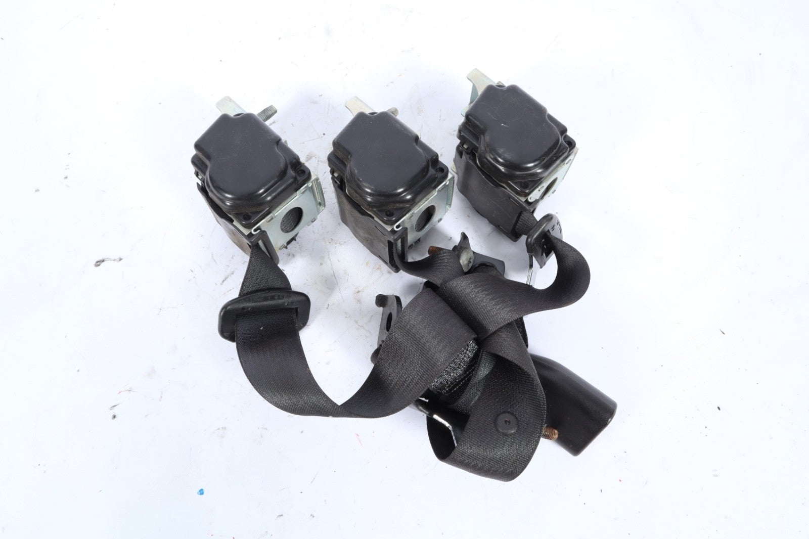 2010-2016 FORD TAURUS REAR LEFT AND RIGHT CENTER OEM