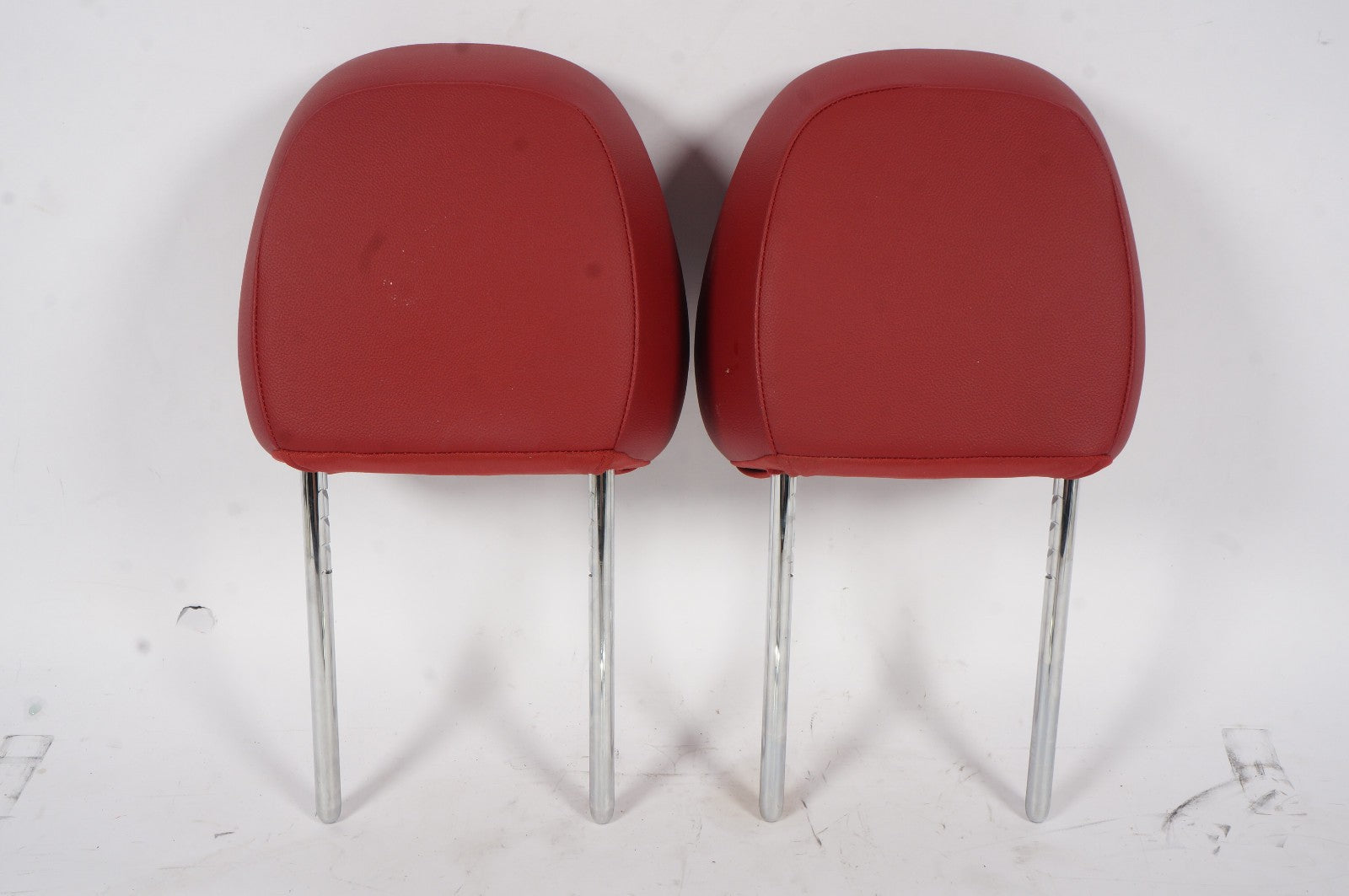 2017-2021 Alfa Romeo Stelvio Front Left Right Red Leather Headrest Set Pair OEM