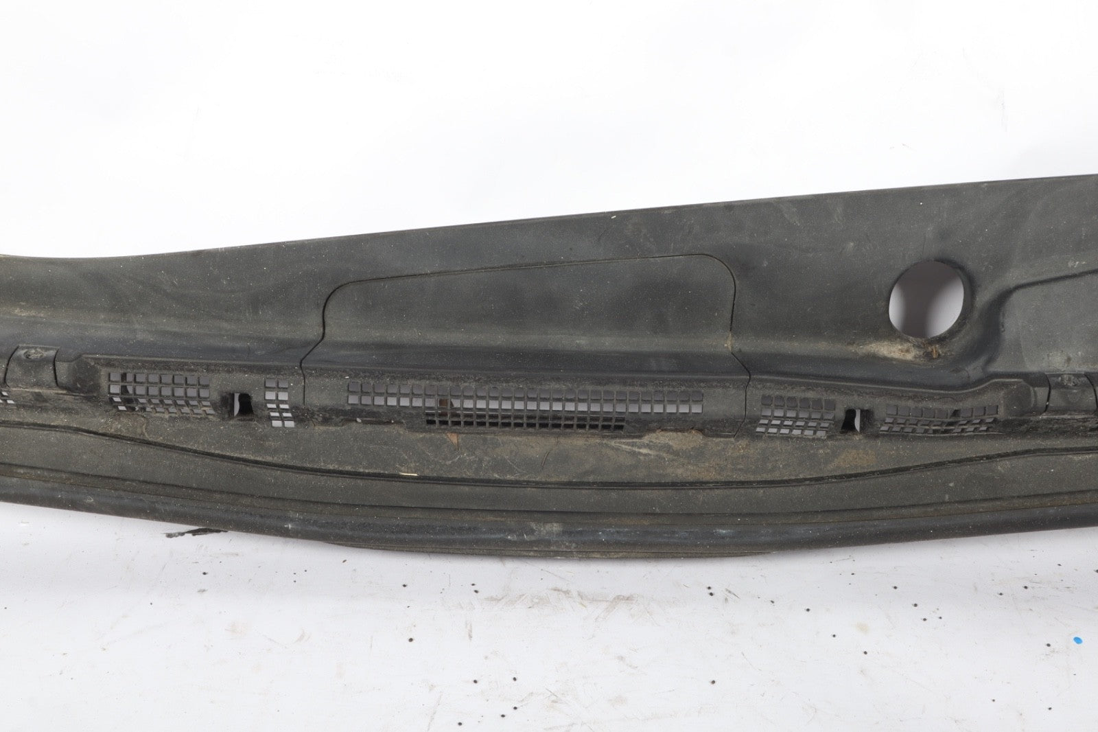 2013-2017 Nissan Leaf Cowl Panel Cover Grille Air Inlet Genuine OEM 668623NF0A