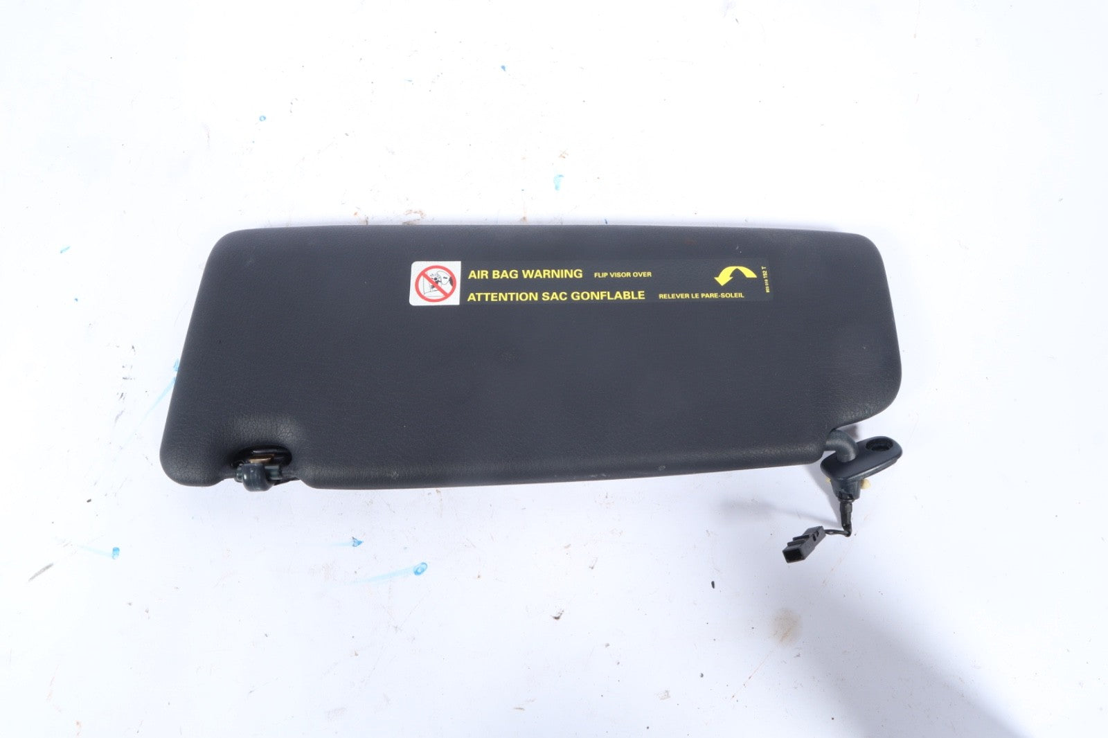 2003-2009 AUDI A4 RIGHT SUN VISOR CONVERTIBLE ILLUMINATED FITS 8H0857552 A/C OEM