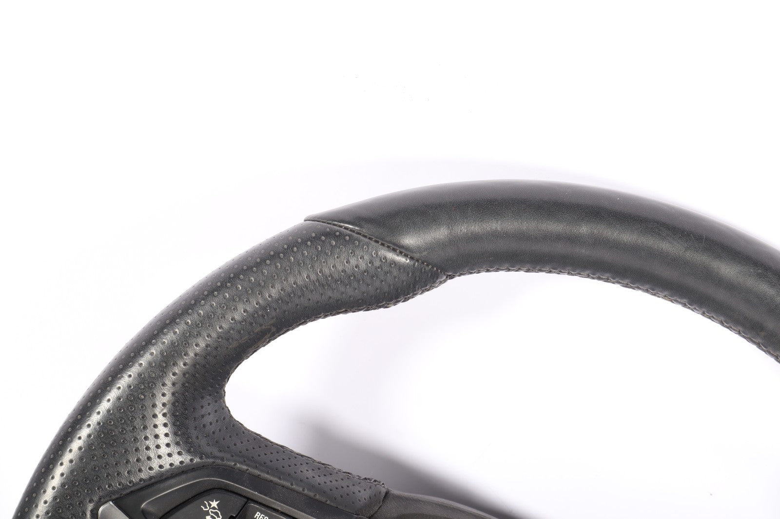 2015 - 2019 BUICK CASCADA BLACK STEERING WHEEL 39082363