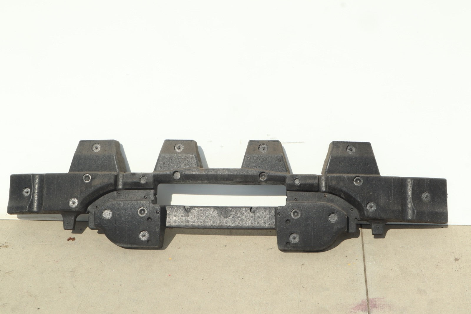 2010-2012 FORD TAURUS REAR BUMPER ABSORBER IMPACT FOAM OEM