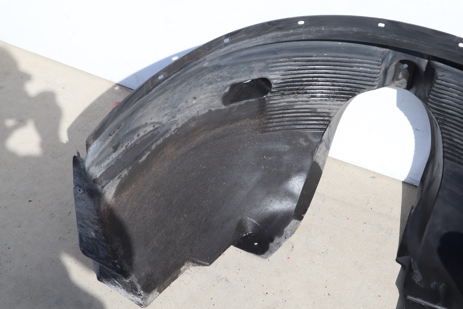 2007-2010 BMW X3 FRONT RIGHT PASSENGER SIDE ARCH LINER FOR ADDITION COOLER OEM