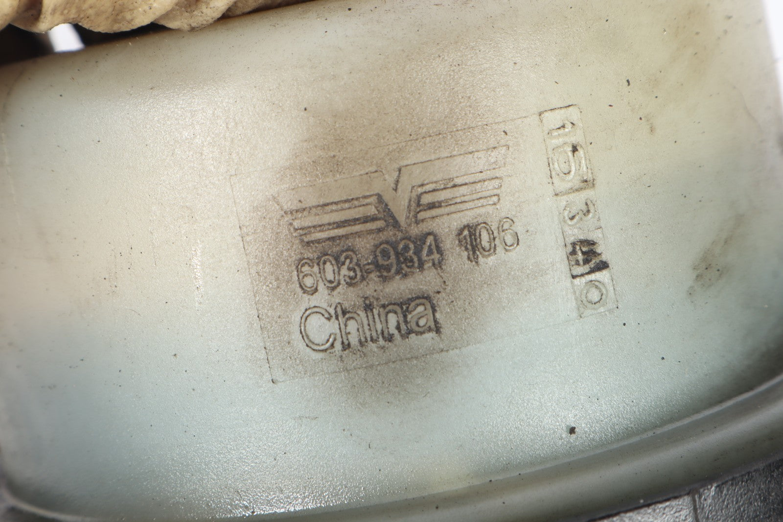 2001-2007 DODGE GRAND CARAVAN POWER STEERING RESERVOIR WITH CAP OEM