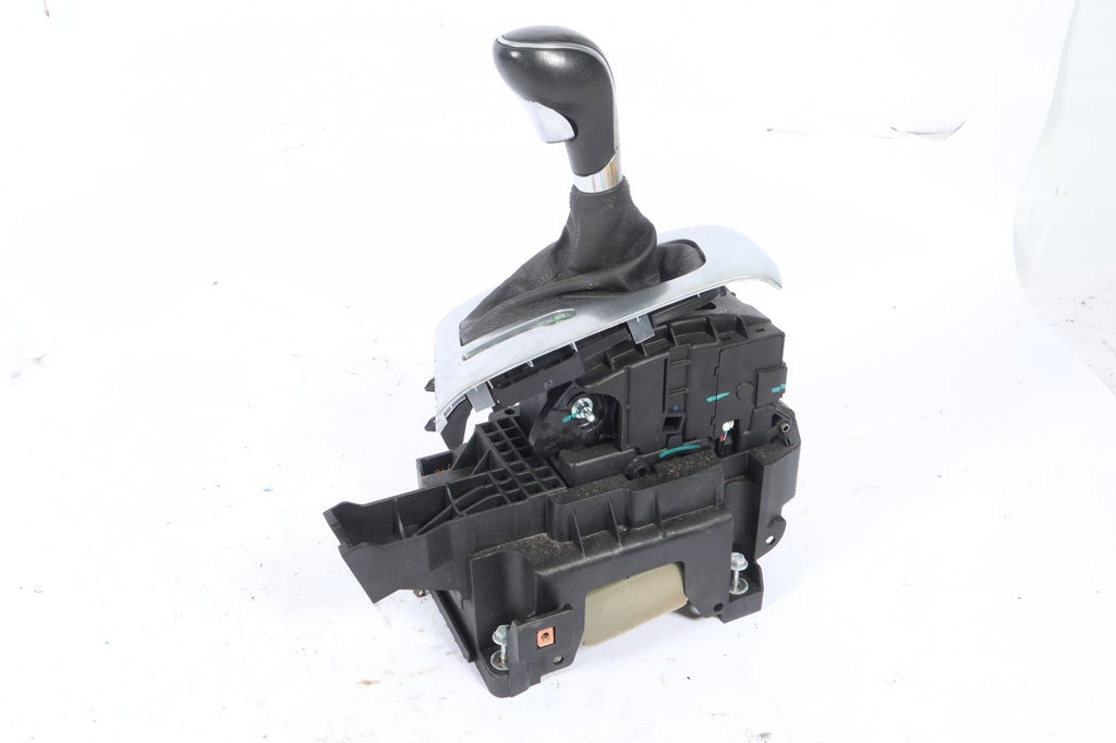 2016-2019 BUICK CASCADA AUTO TRANSMISSION GEAR SHIFTER SELECTOR KNOB OEM
