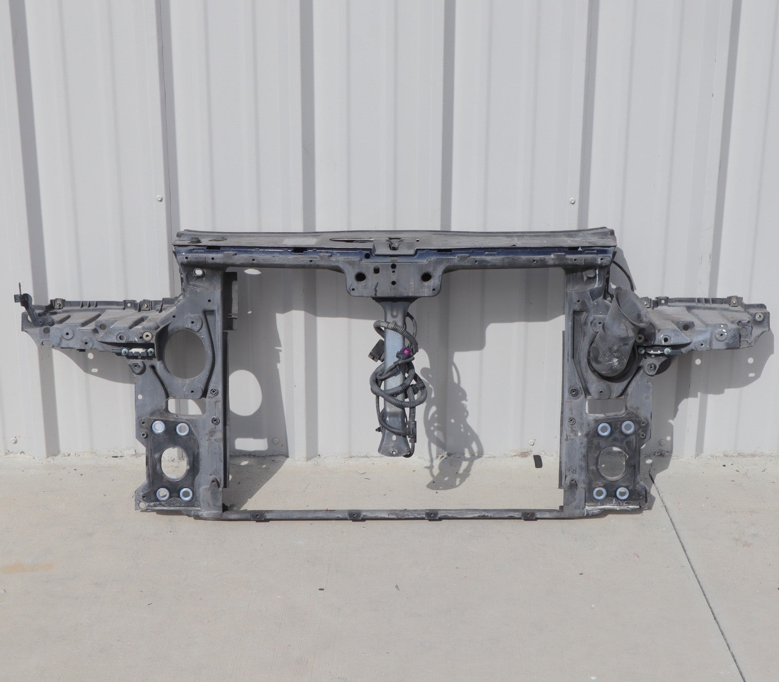 2003 - 2010 Porsche Cayenne 955 957 Front Radiator Core Support Frame Bracket