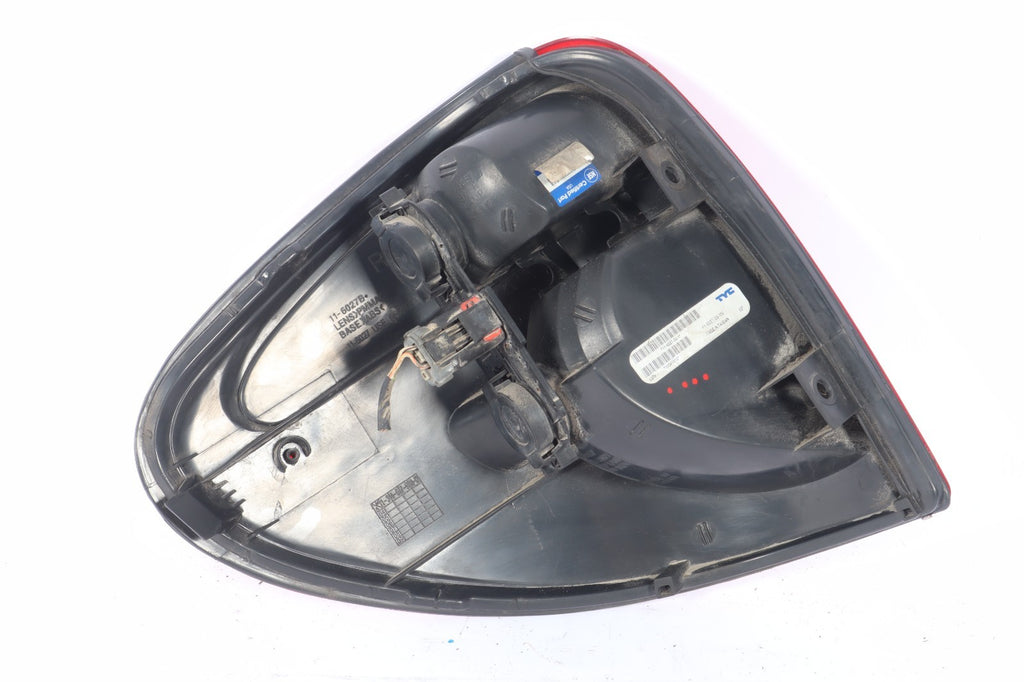 2001-2003 DODGE CARAVAN REAR RIGHT TAIL LIGHT SIDE OEM