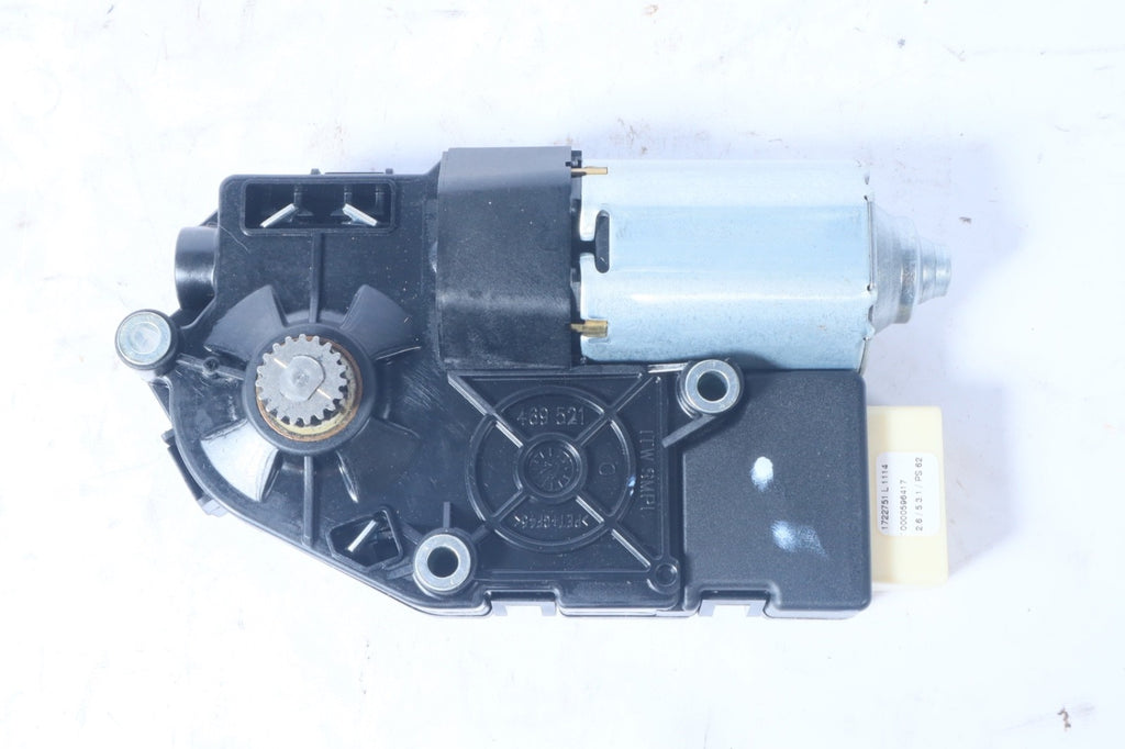 10-17 Mercedes W207 E350 C350 Panoramic Sunroof Sun Roof Motor 2079006600 OEM