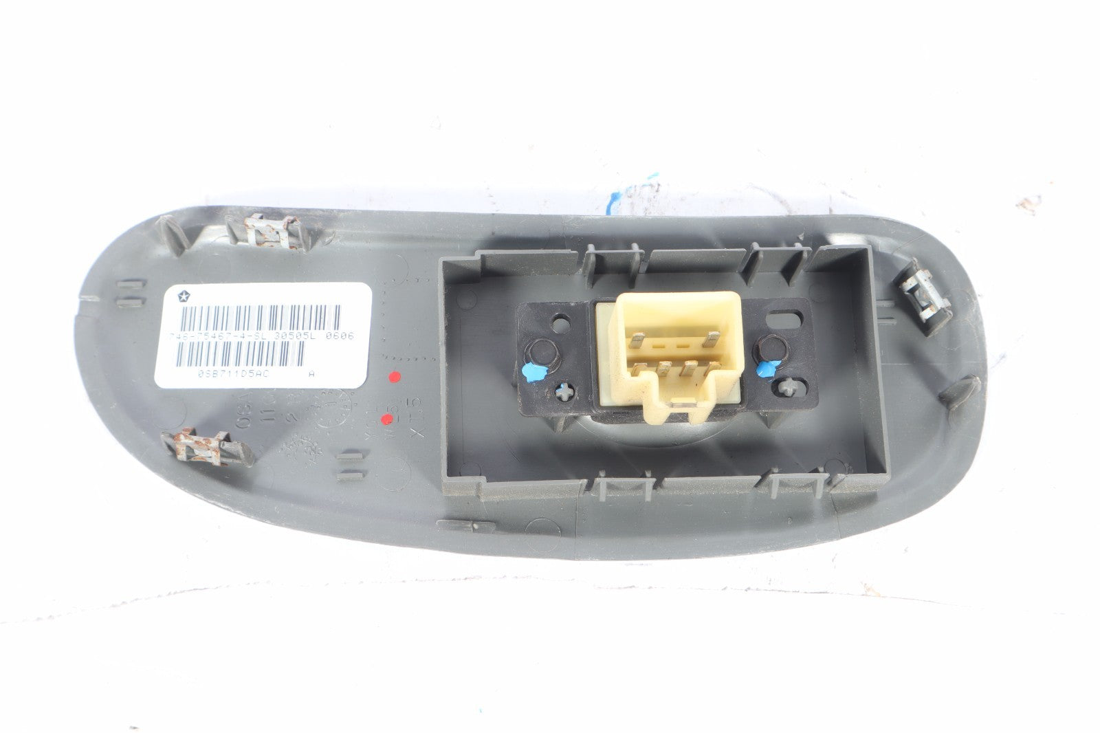2004-2007 CARAVAN TOWN COUNTRY FRONT RIGHT POWER WINDOW  SWITCH OEM 0SB711D5AC