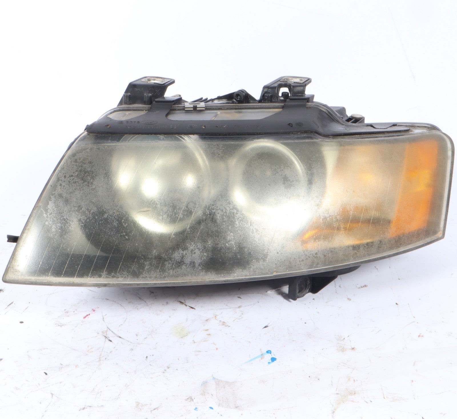 2005 -2009 Audi A4 Front Right Passenger Side Headlight Assembly 8H0941003T OEM