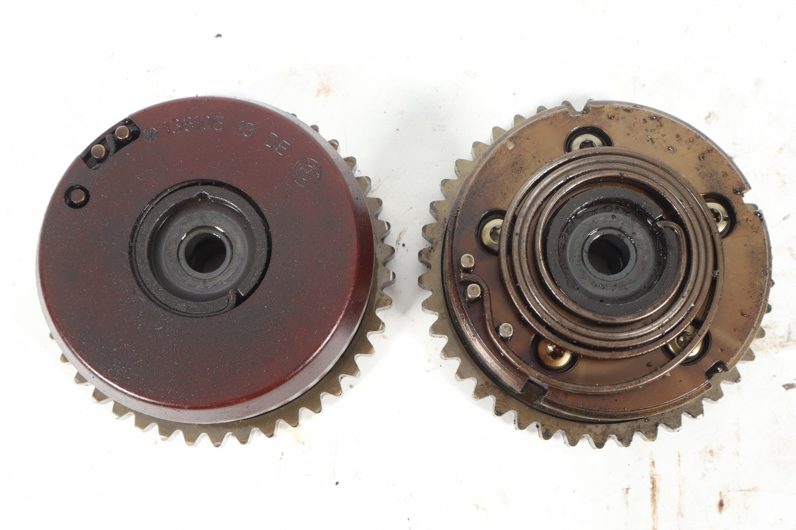 2008-2014 BMW 550 750 X5 V5 V8 ENGINE CAMSHAFT SPROCKET LEFT OEM 136105