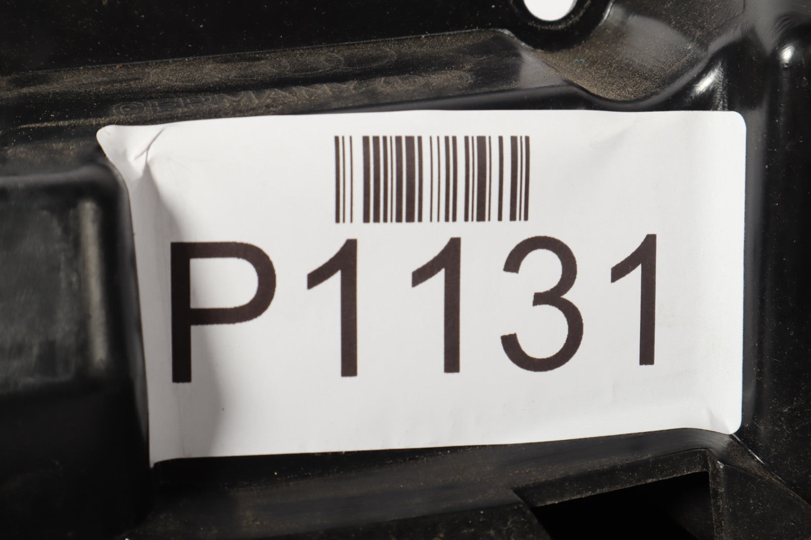 13-17 Audi A7 Quattro S7 Rear Trunk Lid Panel Spoiler Mount White 4G8827086 OEM
