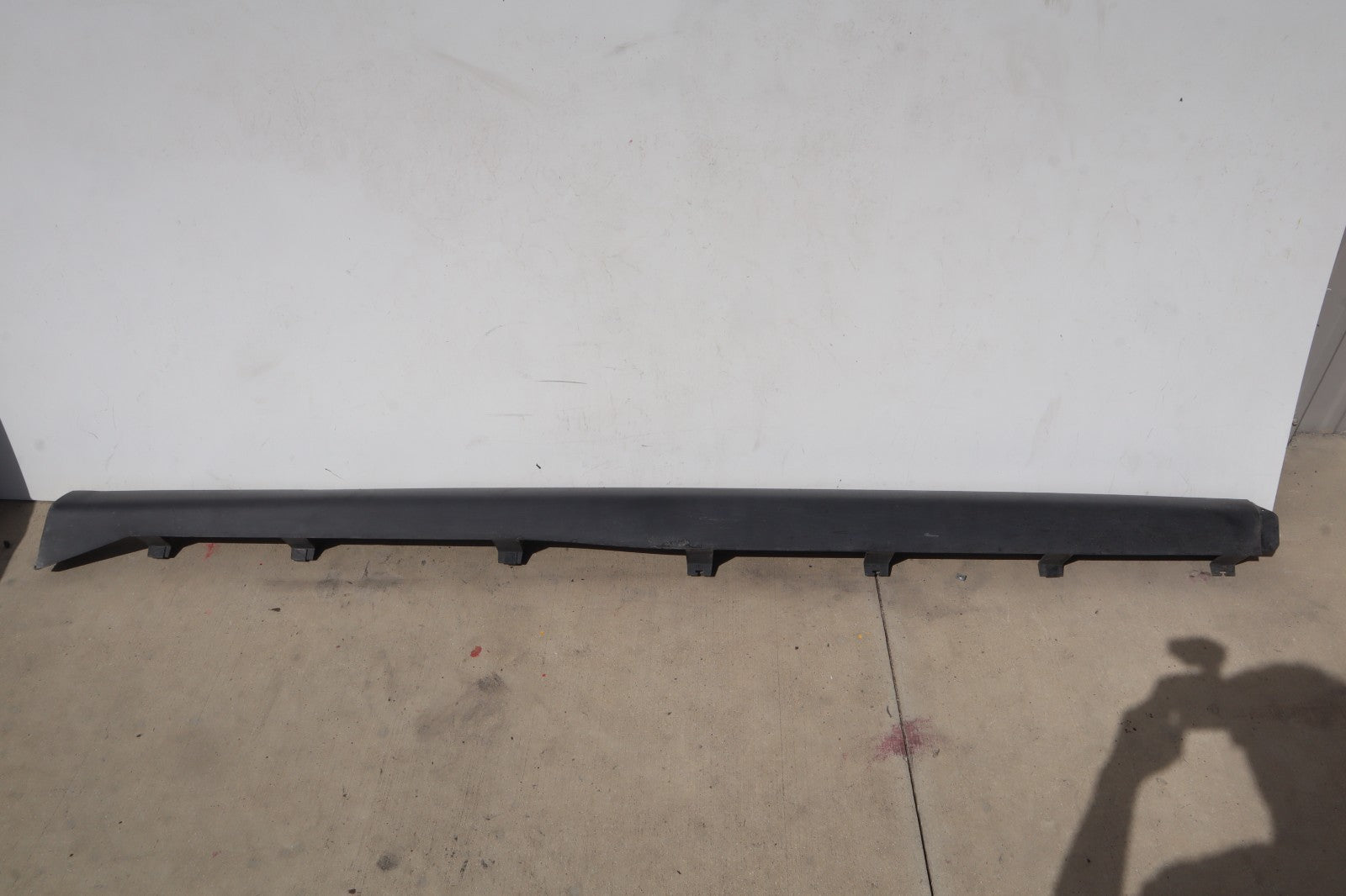 2011-2020 DODGE  GRAND CARAVAN PASSENGER RIGHT ROCKER MOLDING SIDE SKIRT PANEL