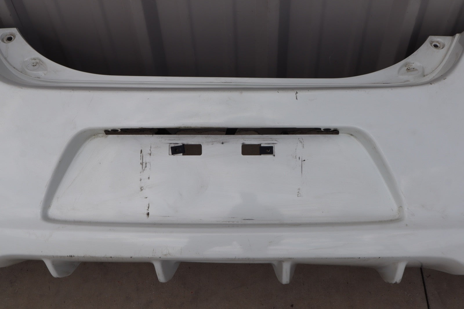 2013-2017 NISSAN LEAF REAR BUMPER COVER WHITE OEM ONLY PICK UP!!!