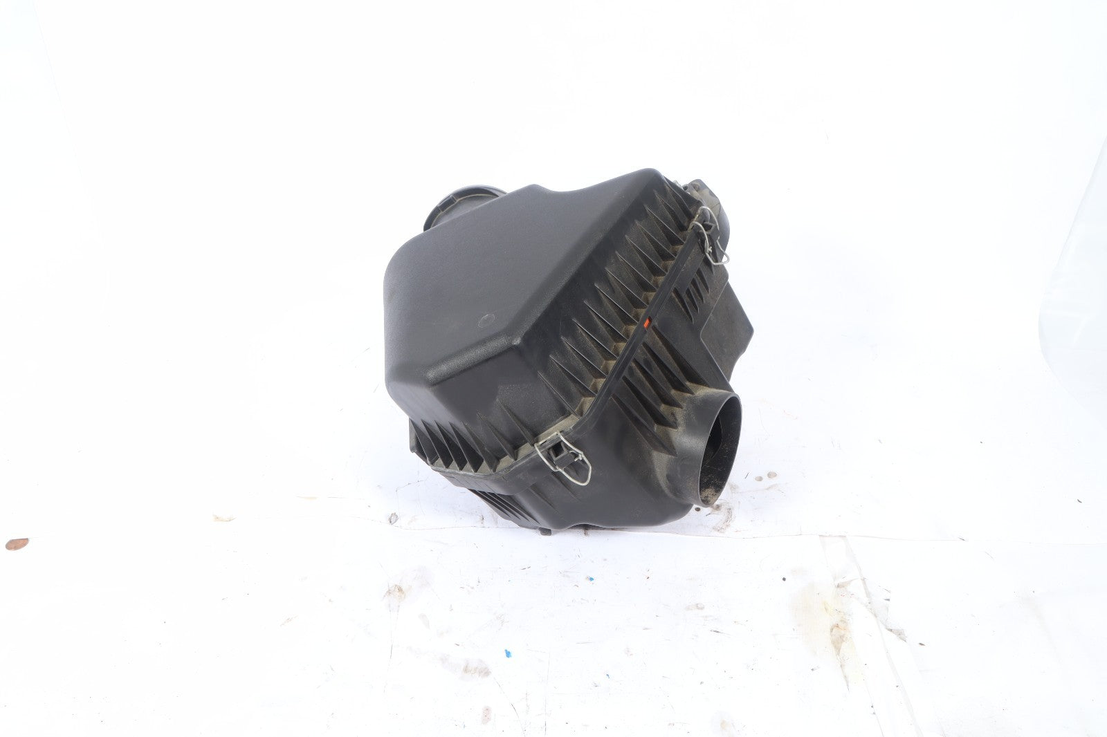 2008-2020 DODGE GRAND CARAVAN AIR CLEANER BOX ASSEMBLY 04861729AB OEM