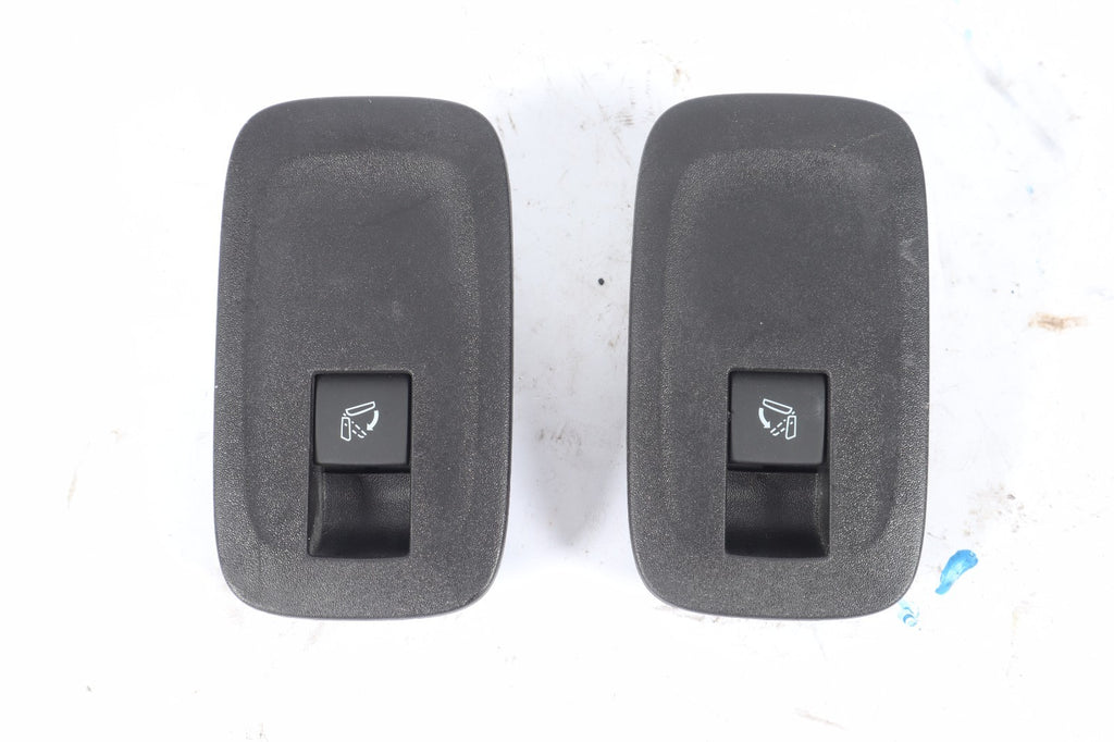 2016-2019 BUICK CASCADA SWITCH REAR LEFT RELEASE HANDLE BEZEL OEM