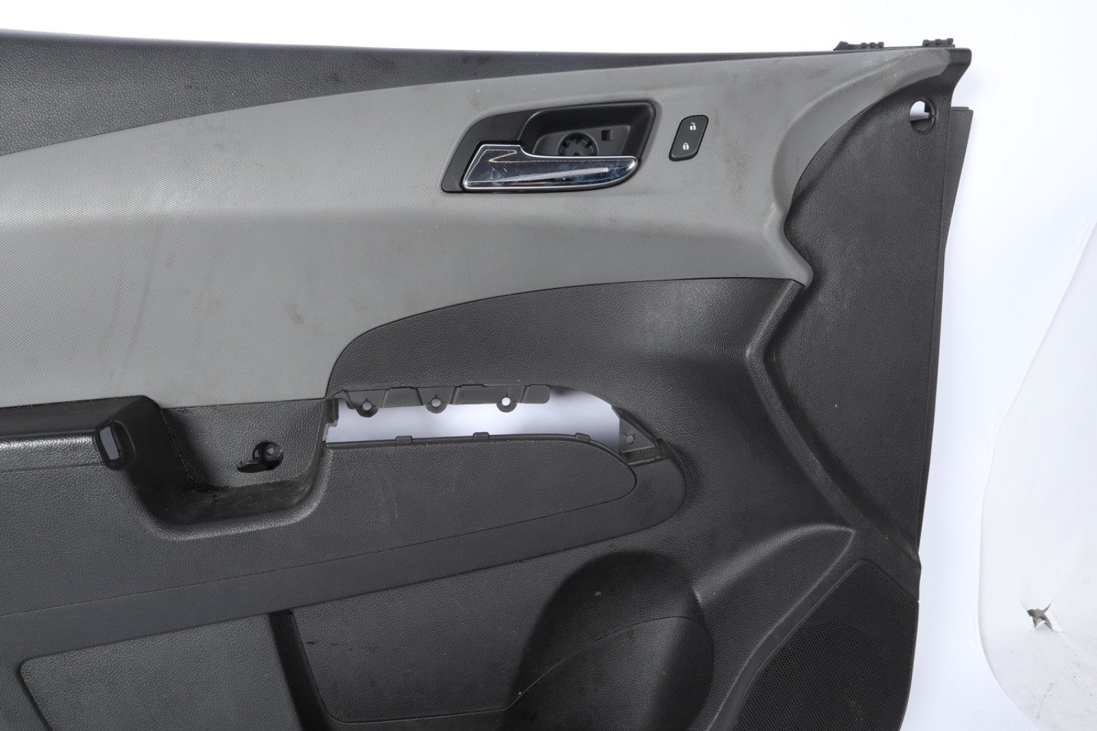 2012-2020 CHEVROLET SONIC FRONT LLEFT DRIVER DOOR INTERIOR TRIM PANEL 94510984