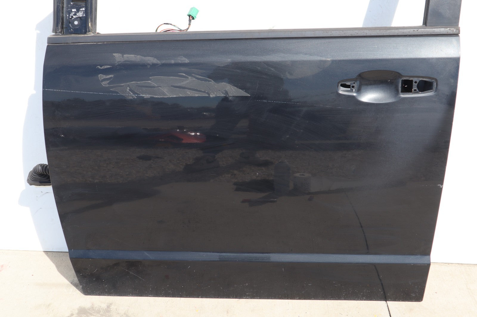 2011-2018 DODGE GRAND CARAVAN FRONT LEFT DRIVER DOOR OEM ONLY PICK UP!!!