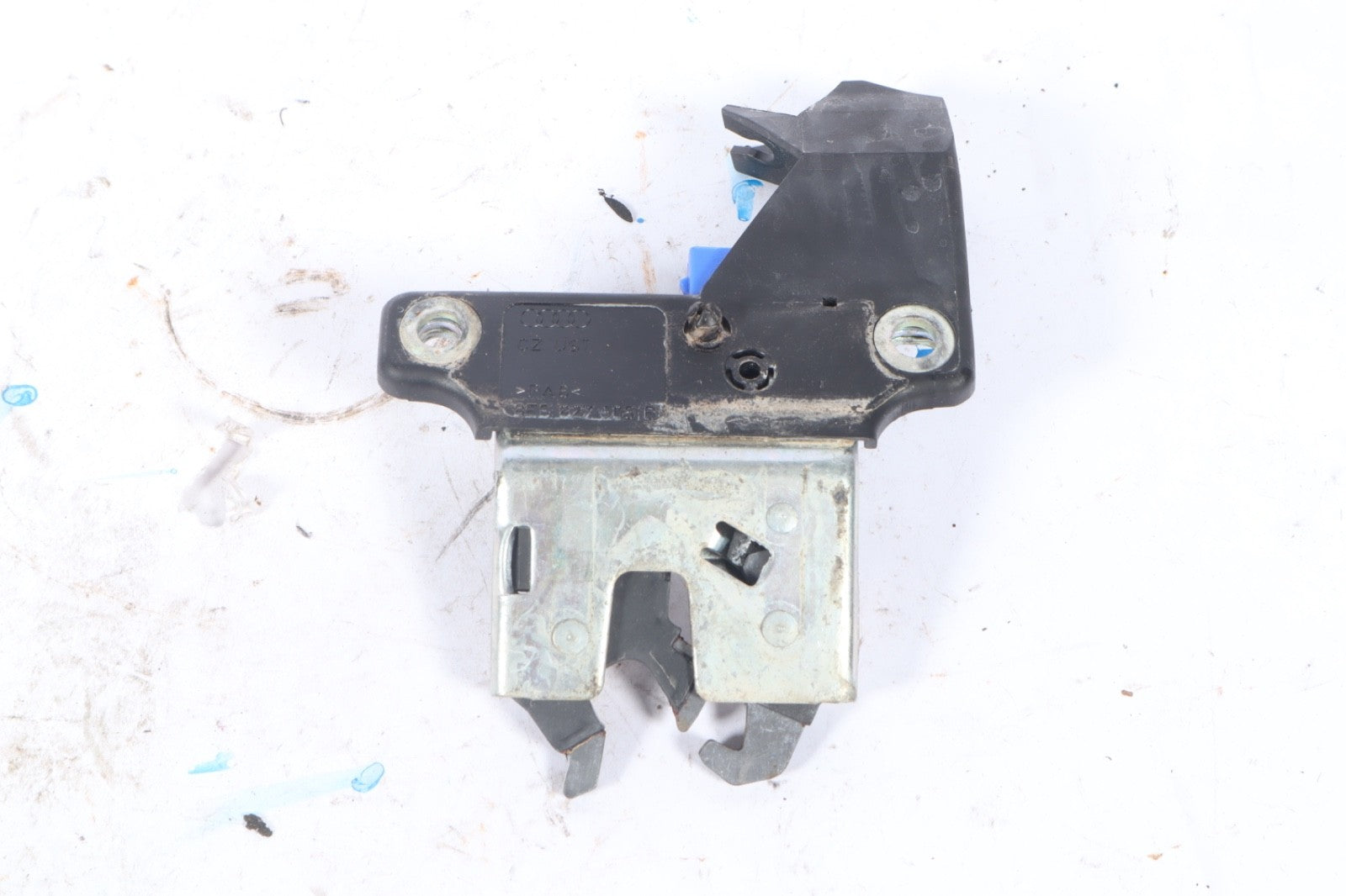 2002-05 Audi A4 S4 B6 Trunk Latch Actuator Lock OEM 8E5827505B