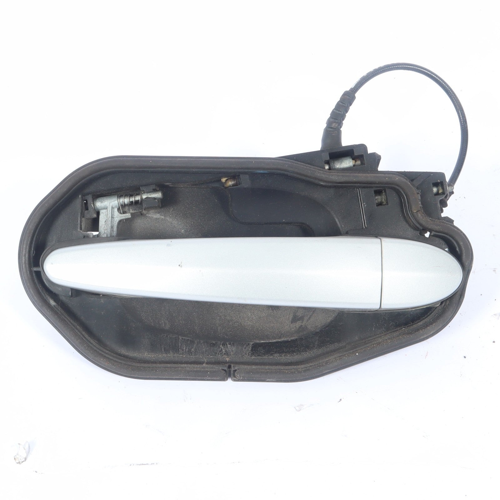 2004-2010 BMW X3 SERIES E83 REAR LEFT DRIVER SIDE DOOR HANDLE WHITE 3330983 OEM