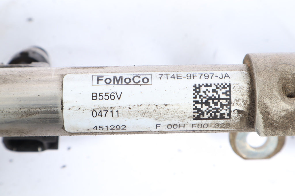 2008-2012 FORD TAURUS 3.5L ENGINE FUEL INJECTOR FUEL RAIL 7T4E9F797JA OEM