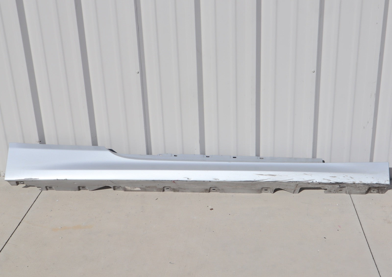 2012 - 2018 BMW 650i 640i Right Side Rocker Molding OEM