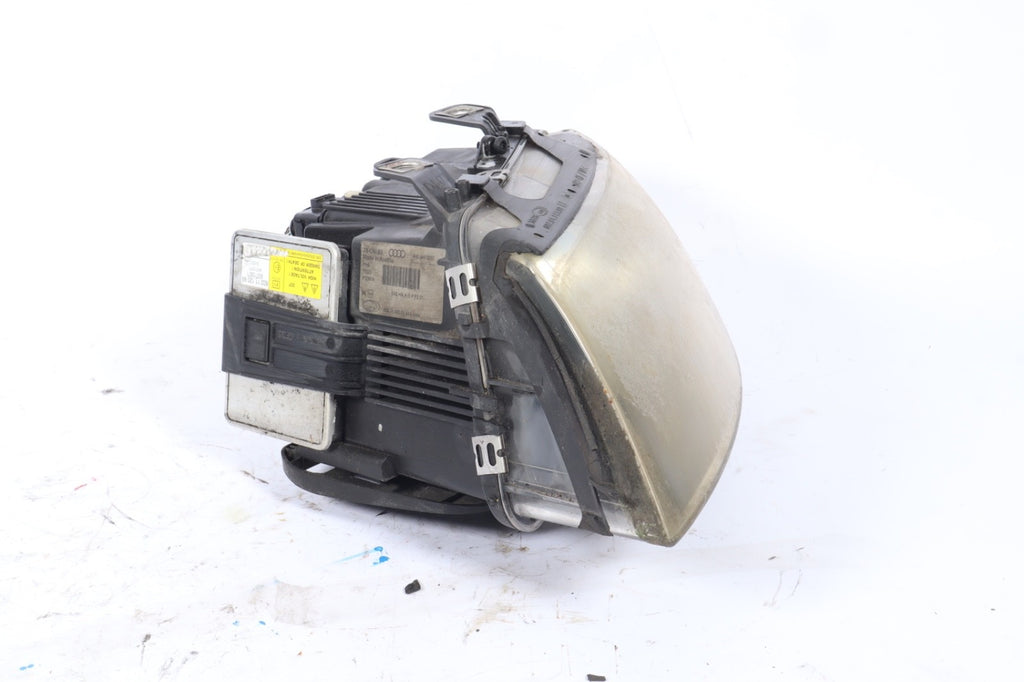 2005 -2009 Audi A4 Front Right Passenger Side Headlight Assembly 8H0941003T OEM