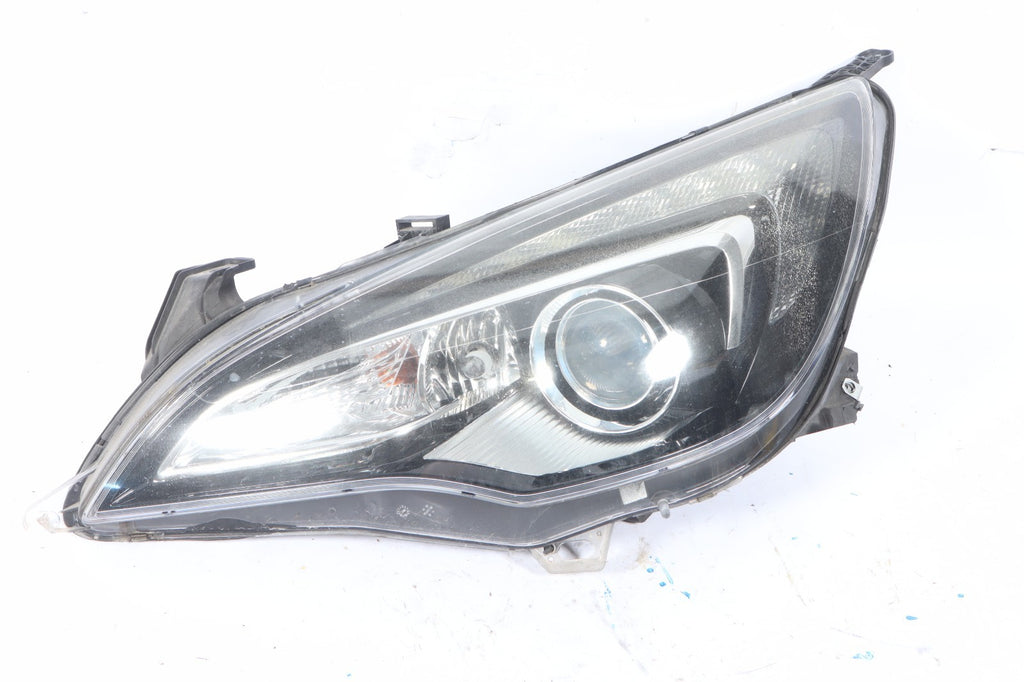 2016-2019 BUICK CASCADA FRONT LEFT XENON HEADLIGHT RH OEM 39059578