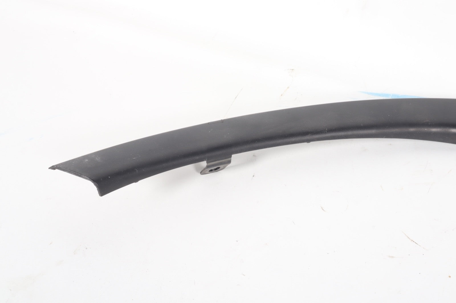 2015-208 MITSUBISHI OUTLANDER LEFT SIDE FRONT FENDER WHEEL ARCH TRIM MOLDING OEM