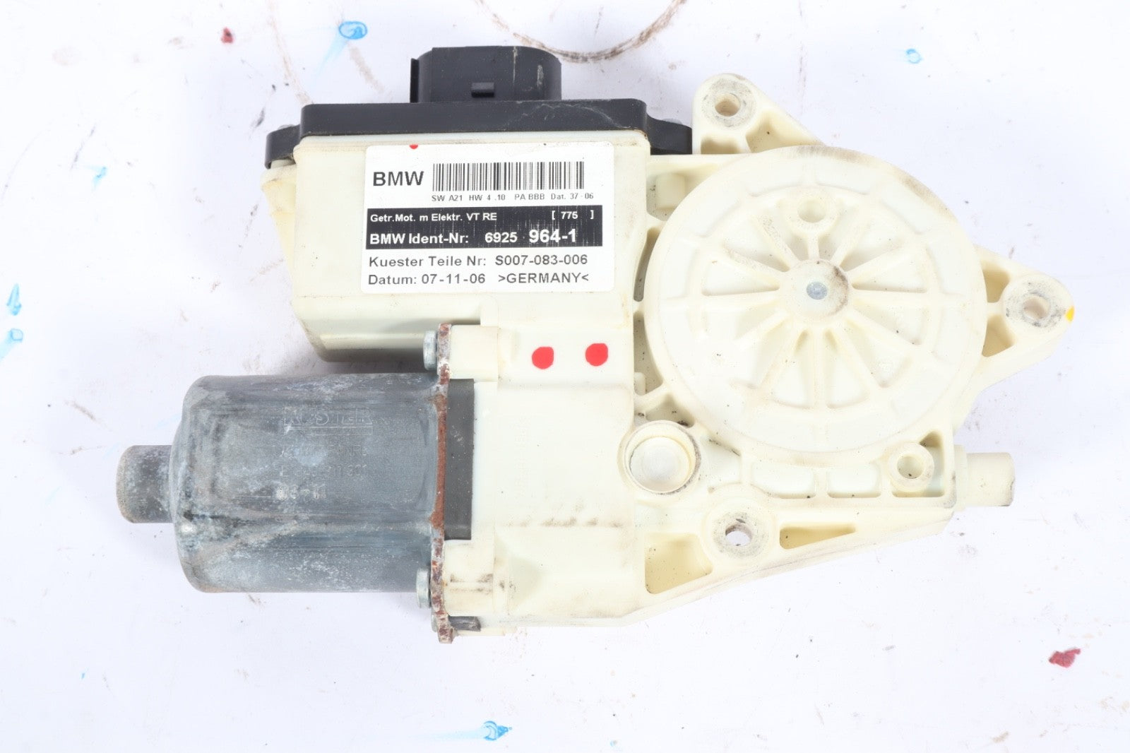 2004-2010 BMW X3 FRONT RIGHT PASSENGER SIDE DOOR POWER WINDOW MOTOR OEM 6925964