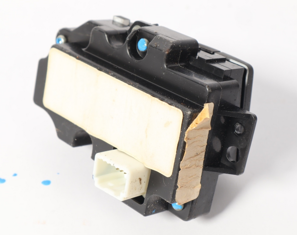2008-2012 Pathfinder Armada Radio Scan Seek Track Tune Switch OEM