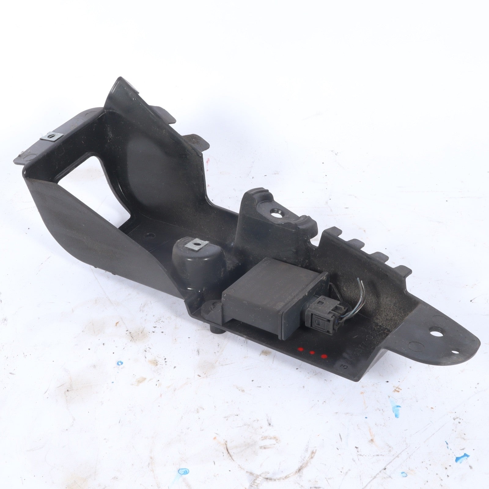 2004-2010 BMW X3 REAR LEFT BUMPER MOUNT/ BRACKET 6771042 OEM